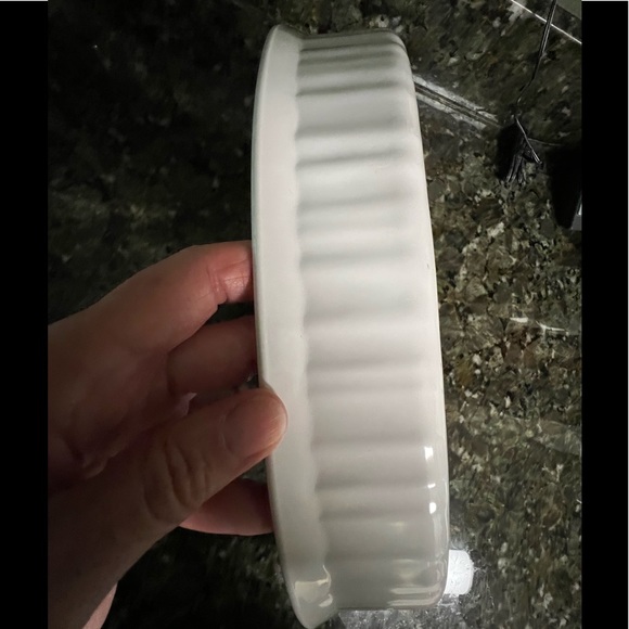 Corning Ware 1 1/2 Quart - Picture 5 of 8